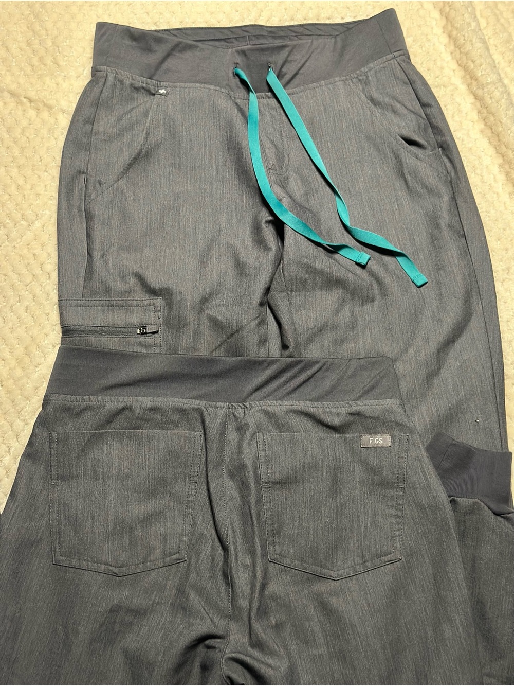 Bundle of 2 Figs Women’s Charcoal Jogger Scrub Pants with Teal Drawstring